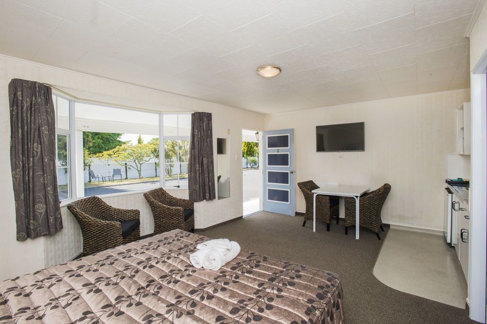 Motel Colonial On Gladstone Gisborne Exterior foto