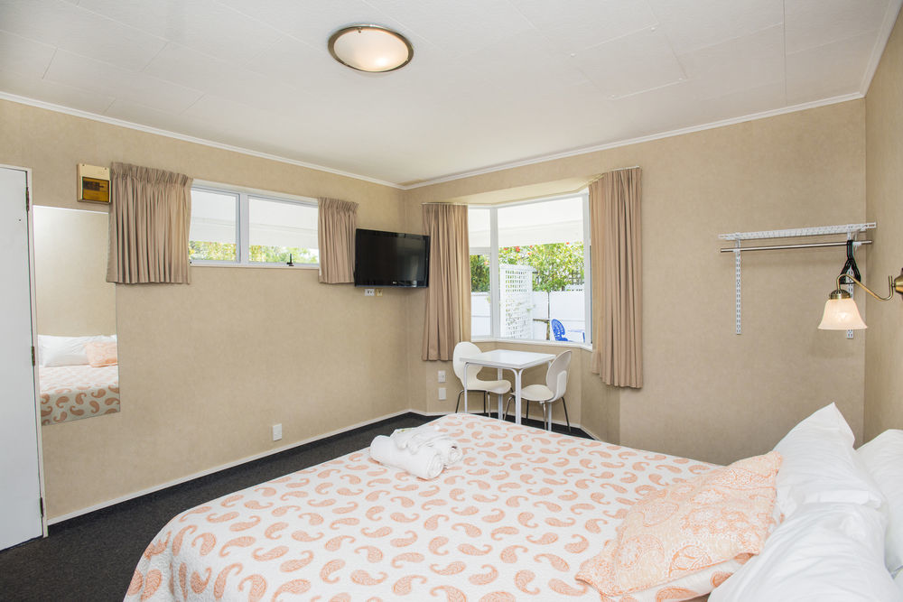 Motel Colonial On Gladstone Gisborne Exterior foto